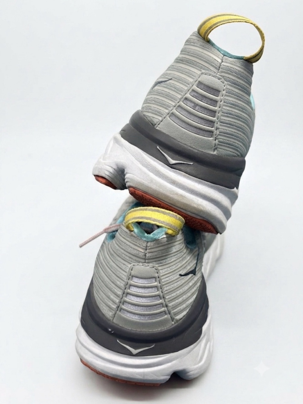 Hoka One One Bondi 6 Women’s size 9 Running shoes in gray and blue colorway - Picture 4 of 6